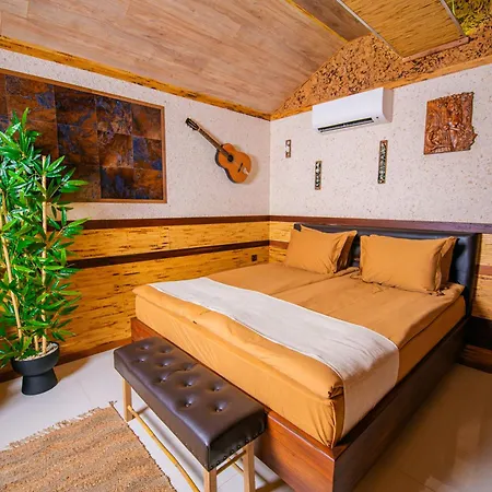 Cossara Luxury Guest house *